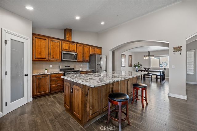 9564 Candlelight Street, Apple Valley, CA 92308