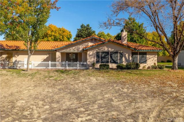 1057 Clubhouse Drive, Hemet, CA 92545