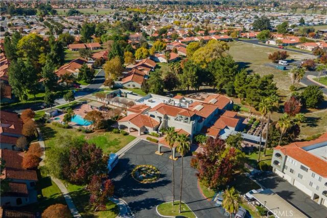 1057 Clubhouse Drive, Hemet, CA 92545