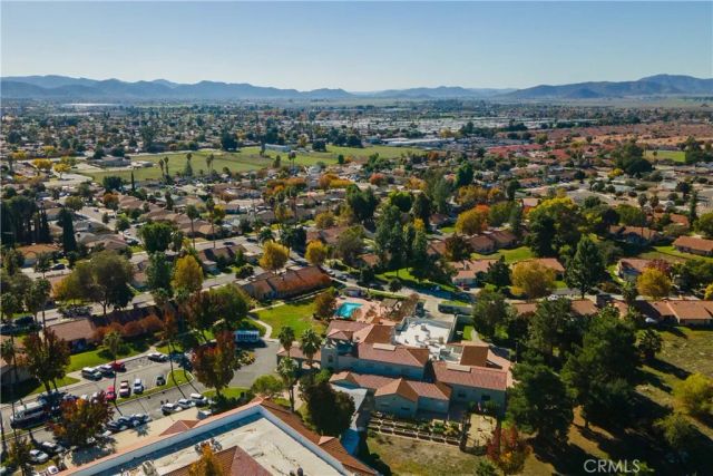 1057 Clubhouse Drive, Hemet, CA 92545