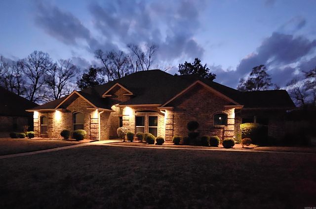 6601 Country Hills Drive, Texarkana, AR 71854