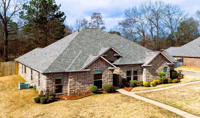 6601 Country Hills Drive, Texarkana, AR 71854