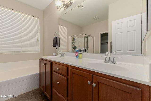 6942 W HARWELL Road, Laveen, AZ 85339