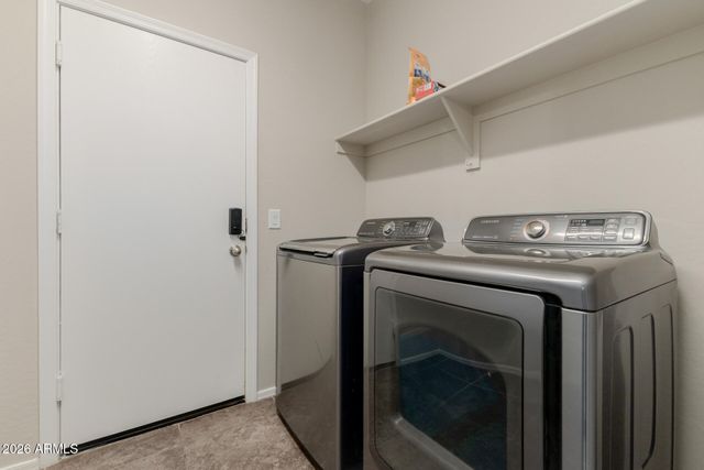 6942 W HARWELL Road, Laveen, AZ 85339