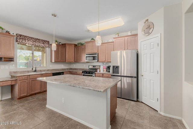 6942 W HARWELL Road, Laveen, AZ 85339