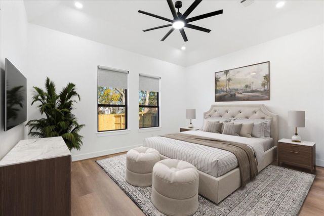 741 S Carroll Street, La Porte, TX 77571