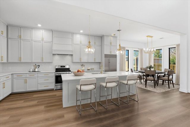 741 S Carroll Street, La Porte, TX 77571