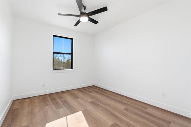 741 S Carroll Street, La Porte, TX 77571