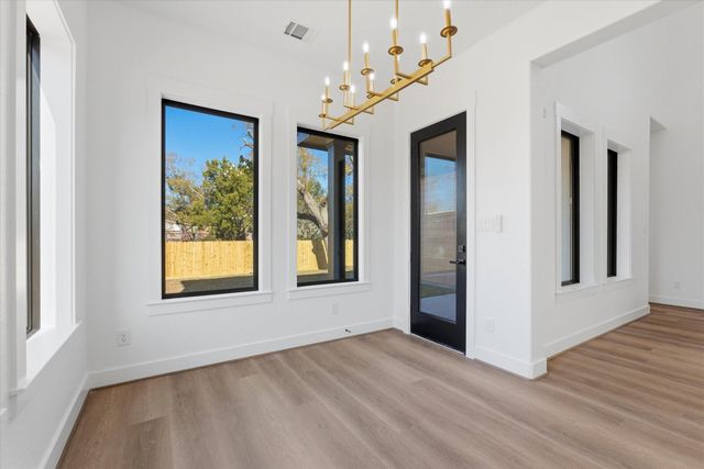 741 S Carroll Street, La Porte, TX 77571