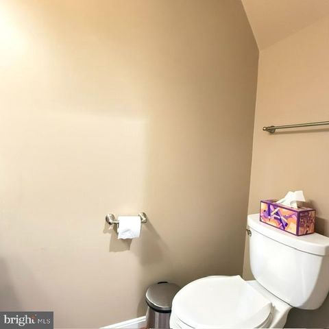 3965 CRESSIDA PL, Woodbridge, VA 22192