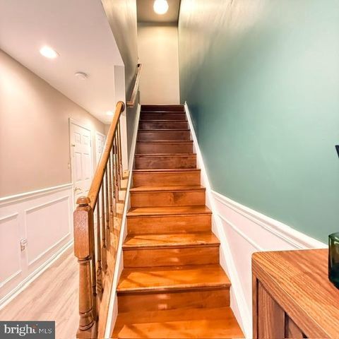 3965 CRESSIDA PL, Woodbridge, VA 22192