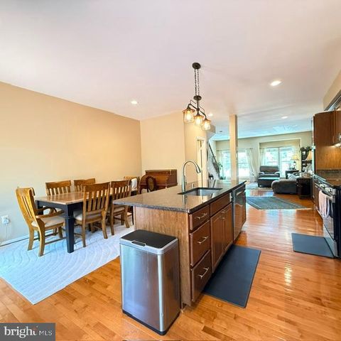3965 CRESSIDA PL, Woodbridge, VA 22192