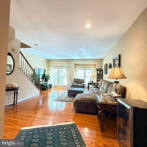 3965 CRESSIDA PL, Woodbridge, VA 22192