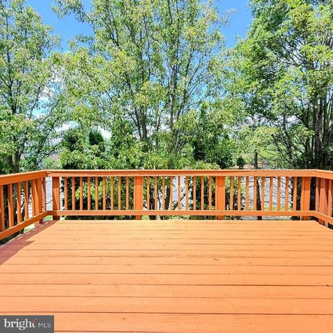 3965 CRESSIDA PL, Woodbridge, VA 22192