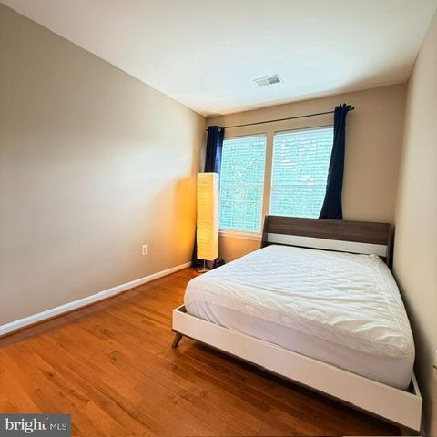 3965 CRESSIDA PL, Woodbridge, VA 22192