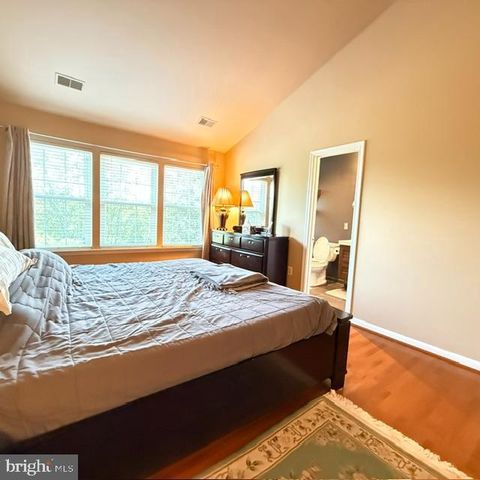 3965 CRESSIDA PL, Woodbridge, VA 22192