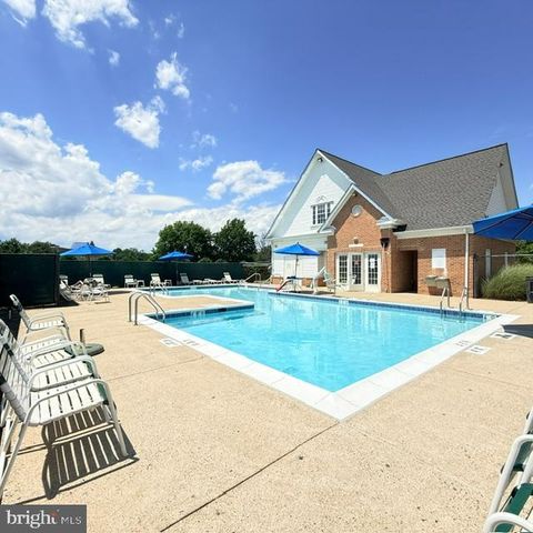 3965 CRESSIDA PL, Woodbridge, VA 22192