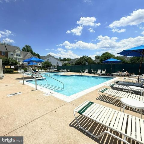 3965 CRESSIDA PL, Woodbridge, VA 22192