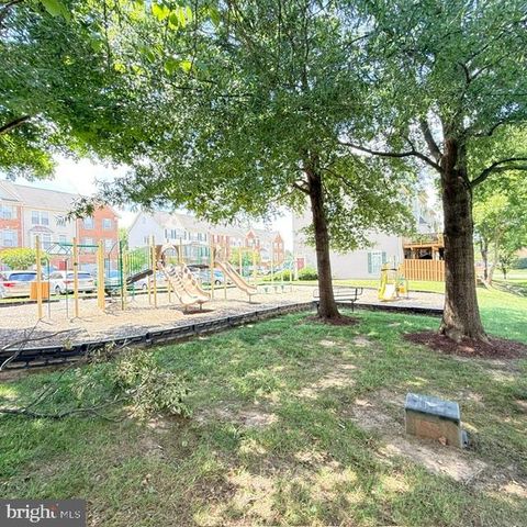3965 CRESSIDA PL, Woodbridge, VA 22192