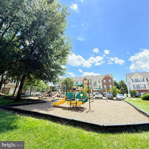 3965 CRESSIDA PL, Woodbridge, VA 22192