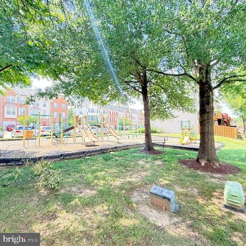 3965 CRESSIDA PL, Woodbridge, VA 22192