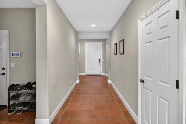 9808 Kugler Way, Elk Grove, CA 95757