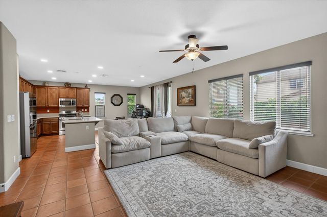 9808 Kugler Way, Elk Grove, CA 95757
