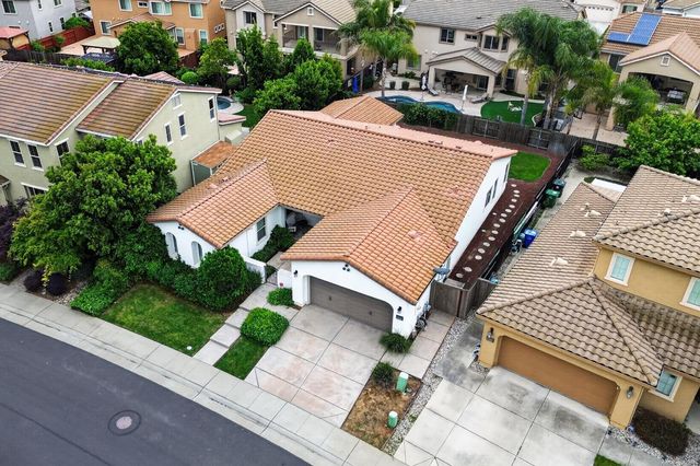 9808 Kugler Way, Elk Grove, CA 95757