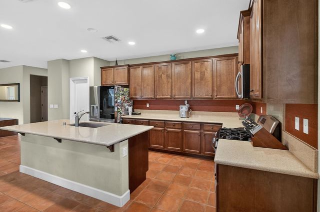9808 Kugler Way, Elk Grove, CA 95757