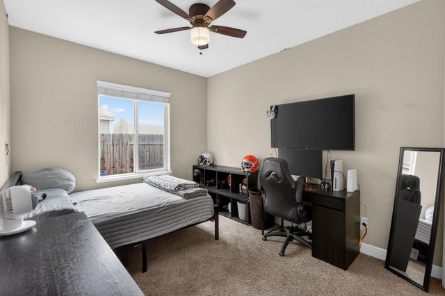 9808 Kugler Way, Elk Grove, CA 95757