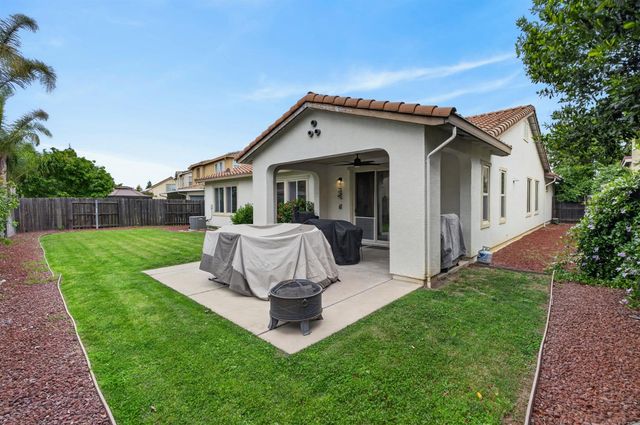 9808 Kugler Way, Elk Grove, CA 95757