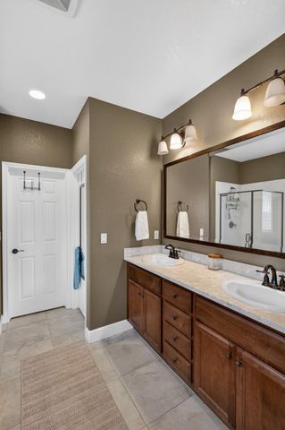 9808 Kugler Way, Elk Grove, CA 95757