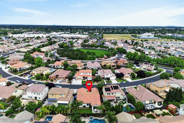 9808 Kugler Way, Elk Grove, CA 95757