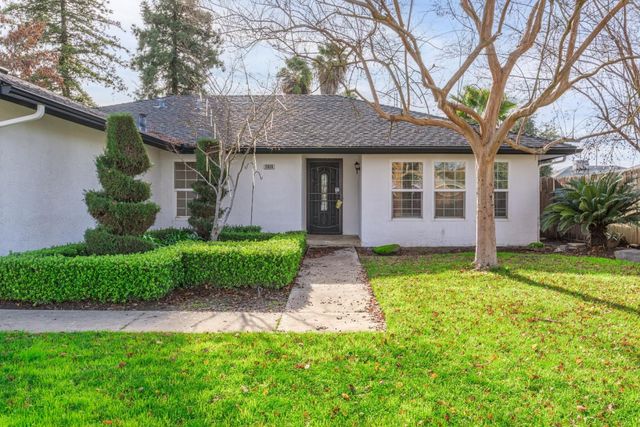 2820 Driftwood Drive, Madera, CA 93637