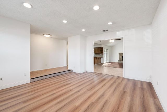 2820 Driftwood Drive, Madera, CA 93637