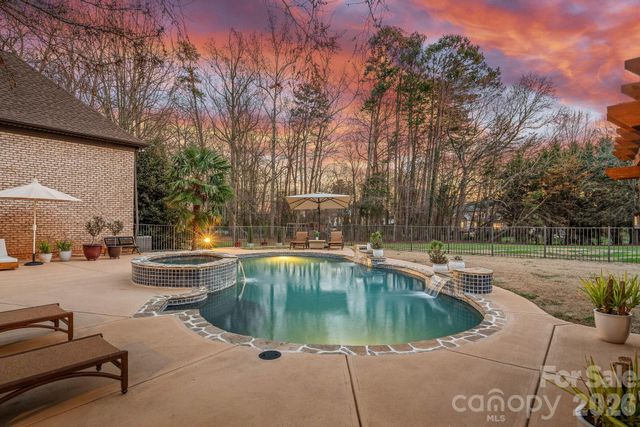 123 Cape Cod Way, Mooresville, NC 28117