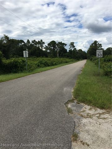 1040 Oriole Street, Lake Placid, FL 33852