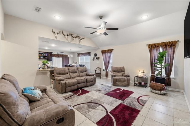 7709 N 40th Street, Mcallen, TX 78504