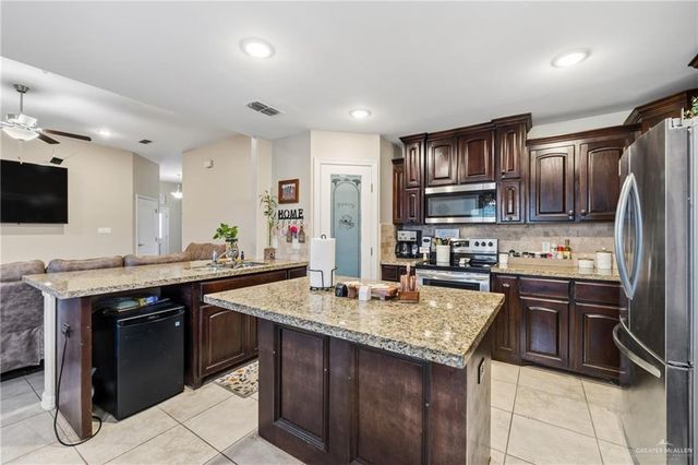 7709 N 40th Street, Mcallen, TX 78504