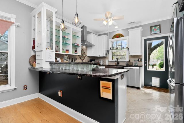 4851 Steepleglen Court, Charlotte, NC 28269