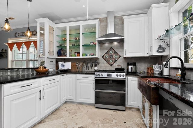 4851 Steepleglen Court, Charlotte, NC 28269