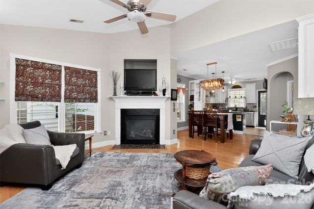 4851 Steepleglen Court, Charlotte, NC 28269