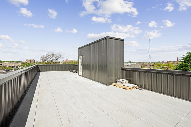 3116 N Western Avenue 2, Chicago, IL 60618