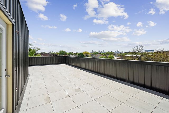 3116 N Western Avenue 2, Chicago, IL 60618