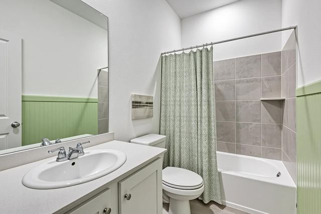 1213 Dragon Way, Azle, TX 76020