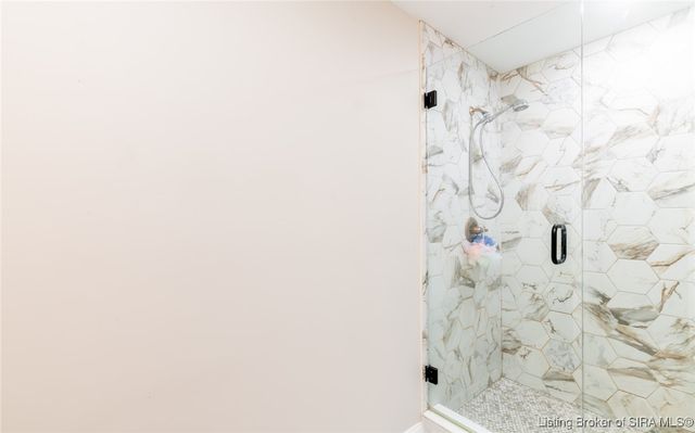 3829 Fiske Avenue, New Albany, IN 47150