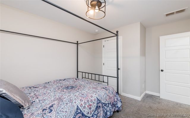 3829 Fiske Avenue, New Albany, IN 47150