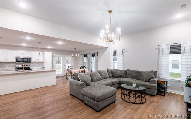 3829 Fiske Avenue, New Albany, IN 47150