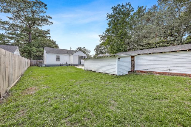 5538 Blackwell Avenue, North Charleston, SC 29406