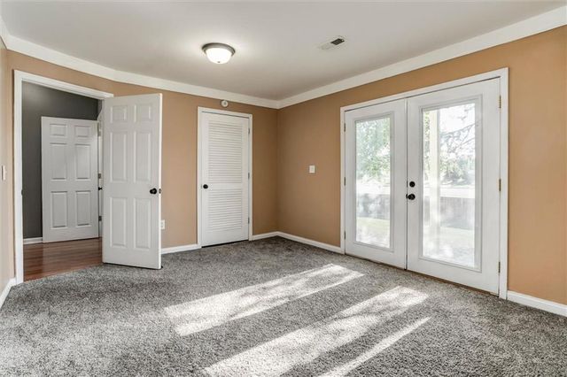 14891 S Summit Street, Olathe, KS 66062